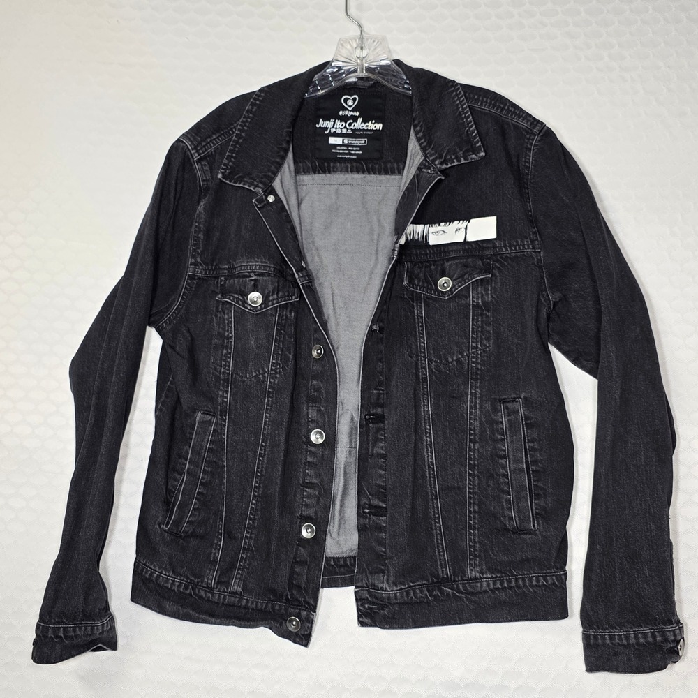 Crunchyroll Loves Junji Ito Collection Tomie Black Denim Jacket Mens Medium